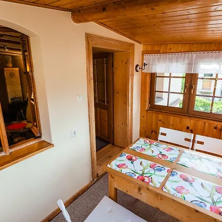 Apartament Maki